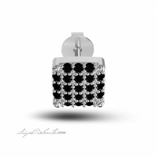 0.24 Karat Siyah Pırlanta Küpe
