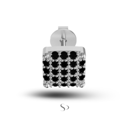 0.24 Karat Siyah Pırlanta Küpe 1